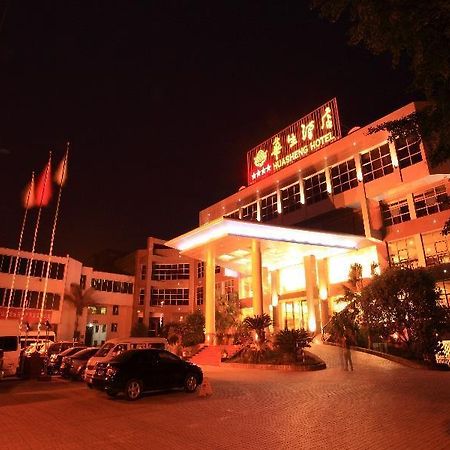 Emeishan Huasheng Hotel ภายนอก รูปภาพ